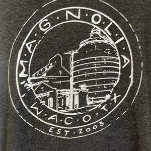 MAGNOLIA HOME Chip & Joanna Gaines Waco Texas Est 2003 Unisex T-Shirt MED